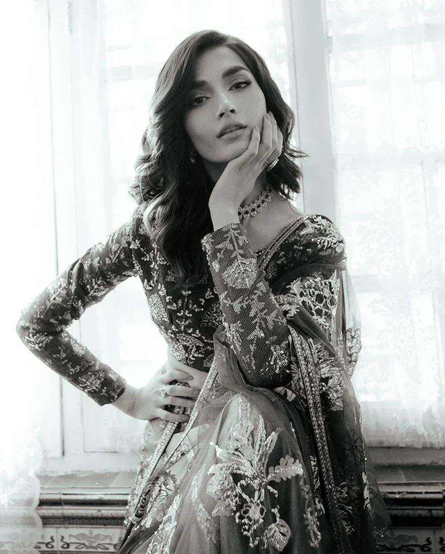 Meena - Image 6
